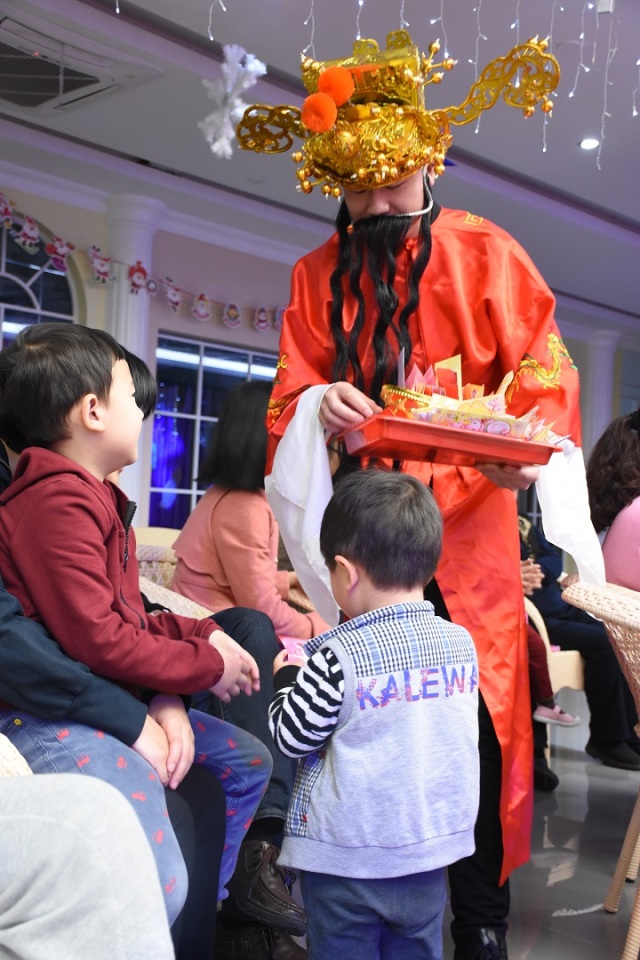 小雞小雞咯咯噠~開(kāi)”匯“啦! 小雞小雞咯咯噠~開(kāi)”匯“啦!