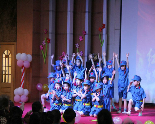 遠(yuǎn)恒佳實(shí)驗幼兒園第一場延時班匯報演出